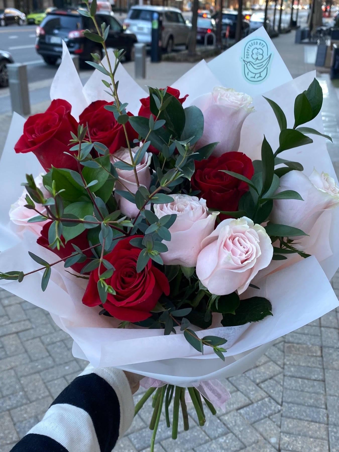 A Dozen Rose Mix